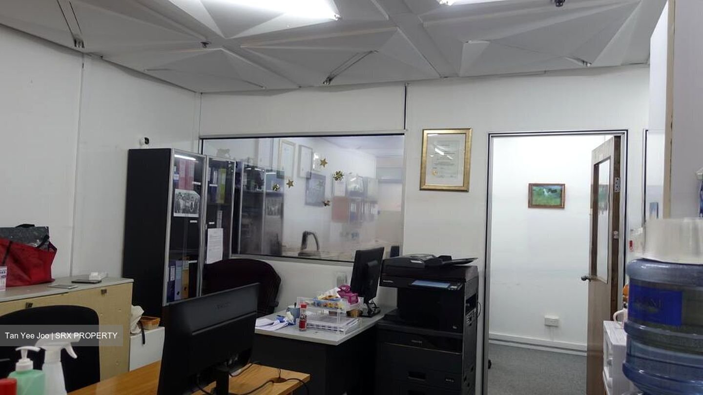 Peninsula Shopping Complex (D6), Office #456331761